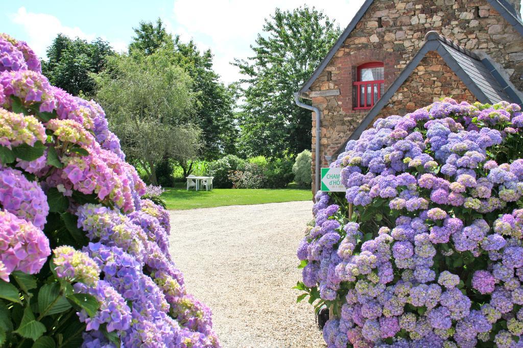 La Fermette Du Rohiou Bed & Breakfast Le Faouet  ภายนอก รูปภาพ